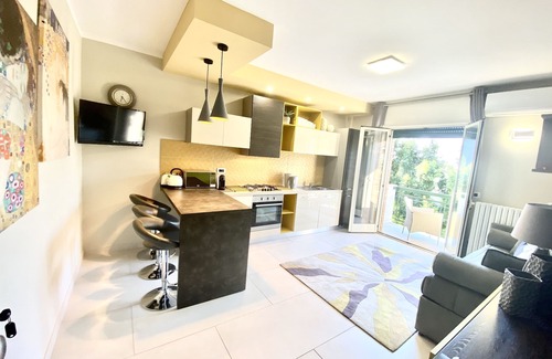 Drapia House | "MOTTOLA APARTMENT" Suite 200 mt from the sea