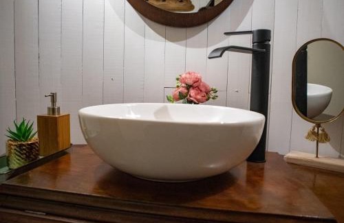 Roquecor Apartment | Moulin à vent restauré et classé meublé de tourisme