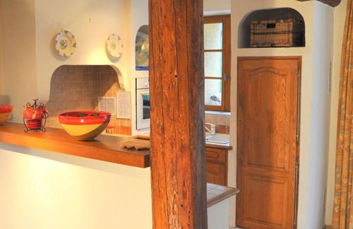 Noves Villa | Moulin de la Roque Noves - La Bergerie 3 Bedroom Villa
