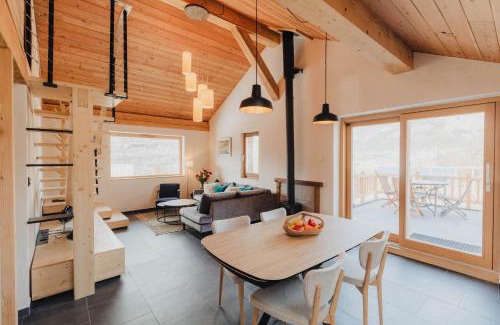 Villar-Saint-Pancrace Apartment | Mountain Escape Briançon views