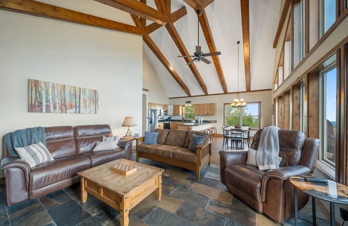 Seven Devils House | Mountain home-exquisite views-Deerwood Retreat