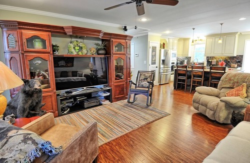 Crumpler Ski Chalet | Mountain Magic on the New River-Open for Bookings!