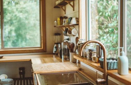 Rawson House | Mountain retreat - views, outdoor baths, WiFi