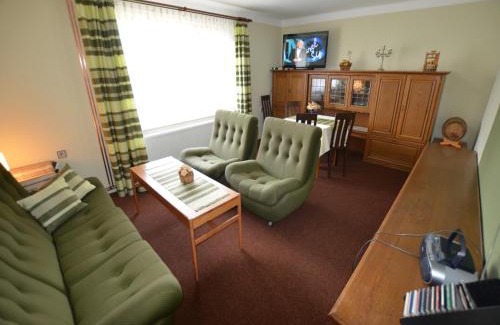 Ktova House | Mountain Retreat with Pool