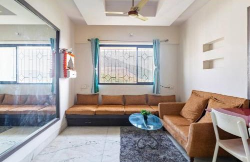 Malad East House | Mountain View