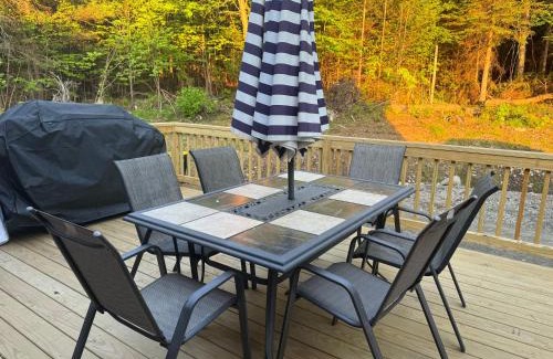 Franconia House | Mountain Views! Copper Cannon Lodge in Franconia