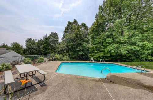 Warren Apartment | Mountainside 35