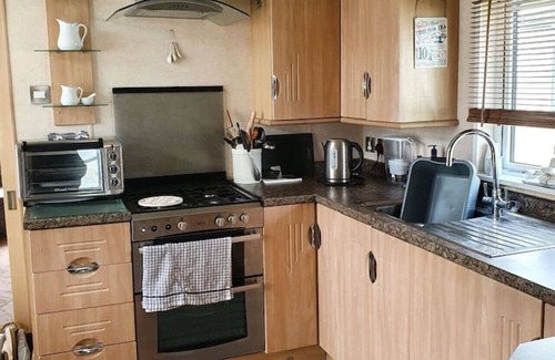 Camber RV Rental | MP709 - 2B - Willerby Vogue