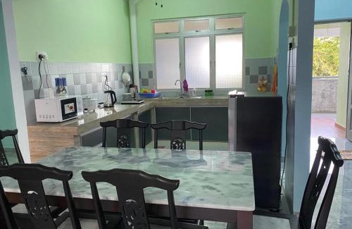 Tanjung Tanah Merah Apartment | Mr Singh Homestay