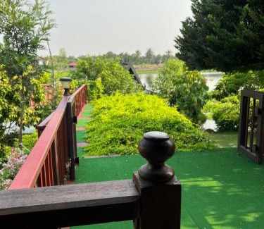 Sam Phran Villa | MrT Riverside Sampran มิสเตอร์ที โฮมสเตย์-ริมนที