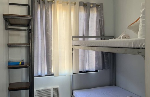 Puerto Princesa City Centre Cabin | MSG Lodging Home