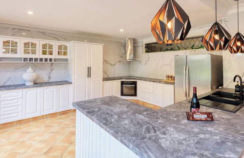 North Tamborine House | Mt Tamborine Stonehaven Boutique Hotel