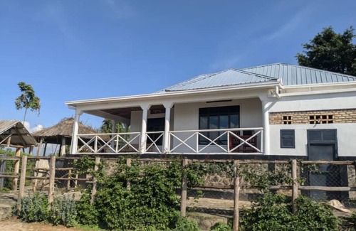 Ruhondo Apartment | MUHABURA VIP ROOM located in Lake view and Volcanos view