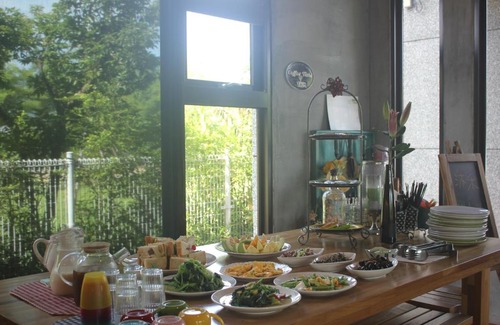 Dongshan Bed & Breakfast | Muho B&B