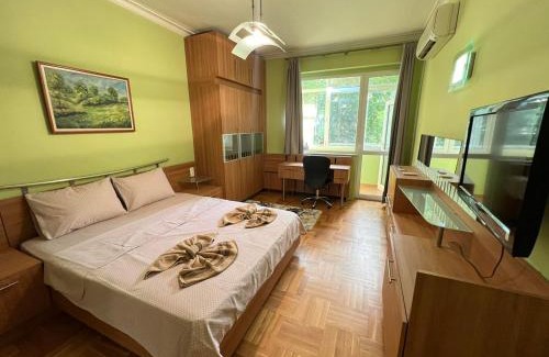 Sofia City Center Apartment | Mumbai Spacious 2BDR near Vitosha BLVD and NDK