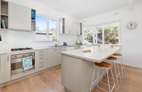 Blairgowrie House | My Blue Waters - Family friendly holiday home with pool in Blairgowrie.