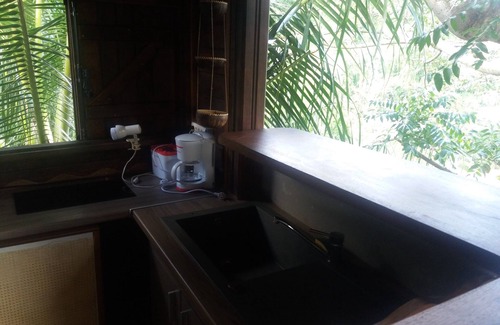 Fort-de-France House | My Creole bungalow. Ideally located between northern mountains and southern beaches