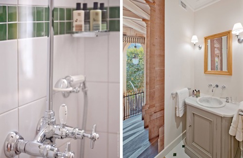 Quartier du Faubourg-Montmartre Bed & Breakfast | My Home For You B&B adults only