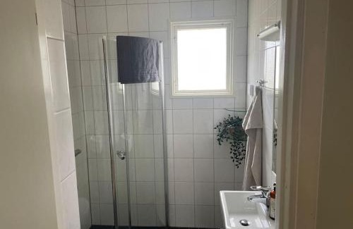 Alingsas Apartment | Nära till centrum och natur 2:a