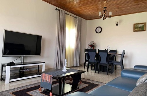 Yaounde Apartment | N. Residents
