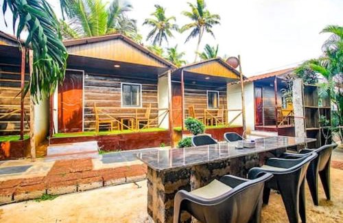 Calangute House | N S beach cottage bar restaurant