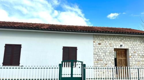 Villaggio Taunus Apartment | N192 - Numana, nuova villetta con portico