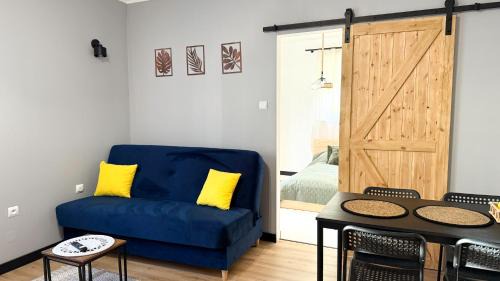 Boguszow-Gorce Apartment | Na Skraju Lasu by LibertaRent