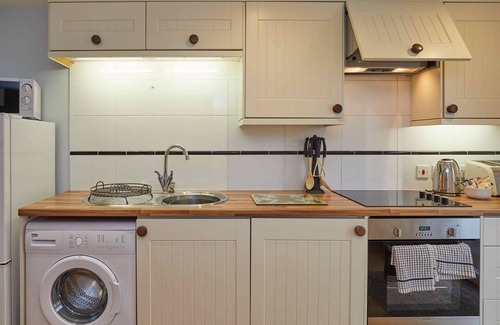 Lincoln House | Naam Place