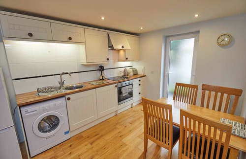 Lincoln House | Naam Place
