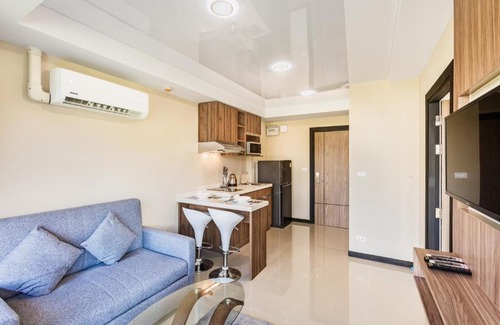 Nai Harn Apartment | Nai Harn NBC Condo by Nataly