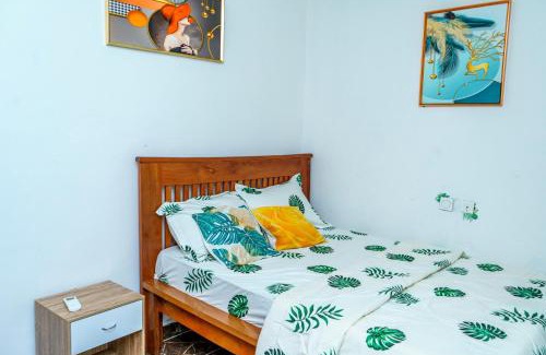 Douala Apartment | NAIVELI-PALM Appartement meublé sobre et chic