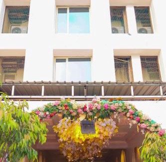 Kalyan Hotel | NAKSHATRA Regency
