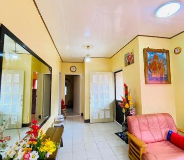 Olango Island House | Namasté Olango Guest House