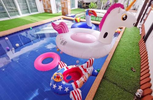 Hua Hin Villa | Namcha Private Pool Villa Huahin 4 Bedrooom With Pool Table BBQ & Karaoke