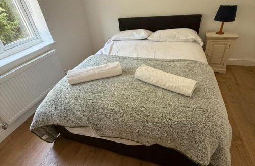 Napton-on-the-Hill House | Napton on the Hill - Sleeps upto 7 & Pet Friendly