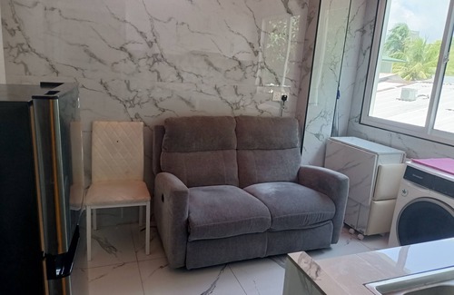 Ukulhas Apartment | Naseema Hiya - Second Floor Apartment - The Fini/Cool Breeze/Suite