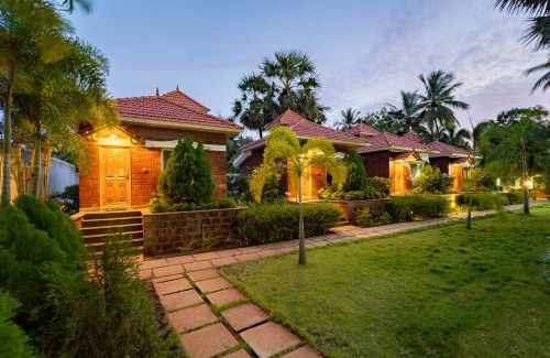 Manjakuppam Hotel | Nathan Resort with Swimming Pool