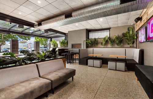 Bendigo Hotel | National Hotel Complex and Bendigo Central Apartments