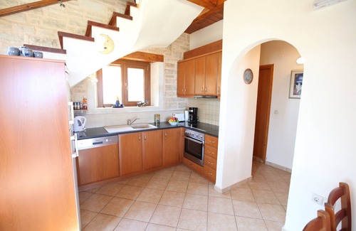 Houdetsi Villa | Natural stone villa in a secluded location on 4500 m² with a heated pool