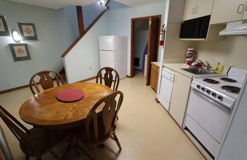 Lake Lure Condo | Nature Escape w/Resort Amenities, Sleeps 4