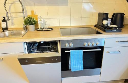 Tiefenbronn Apartment | Nature I Bike path I Wildlife park I Kitchen I Parking
