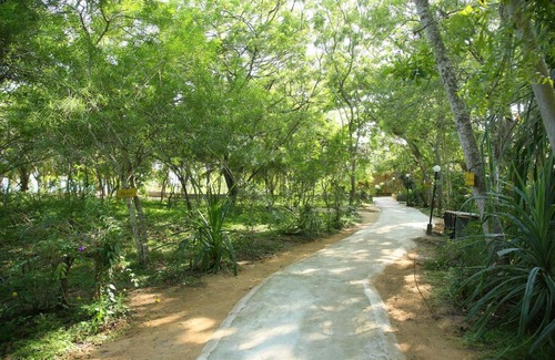Tangalle Resort | Nature Lanka Ayurveda Resort - All Meals and Ayurveda Treatments with Yoga