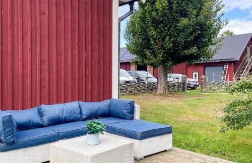 Berga House | Nature Retreat on Farm in Berga