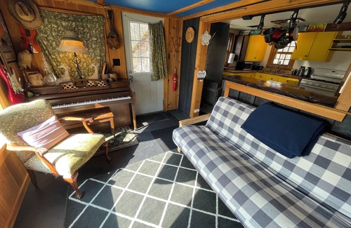 Fort Edward Cabin | Nature Retreat, Pet Friendly Cozy Cabin On 80 Acres With Fields & Forrest Trails