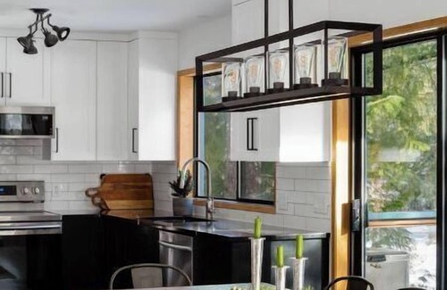 Whistler House | Nature Retreat: Renovated Lakeside Chalet w/Hot tub, Water & Mountain Views