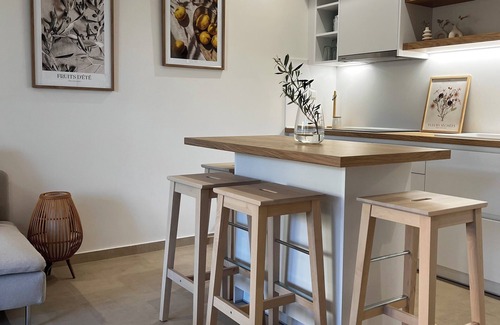 Nea Iraklitsa House | NEA Home, Moderne Ferienunterkunft nur 200m vom Strand Entfernt in Griechenland