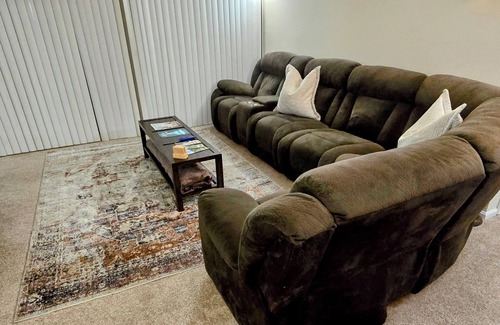 West End Apartment | Near Old Town, DC Monuments MGM, Airport with Free Parking