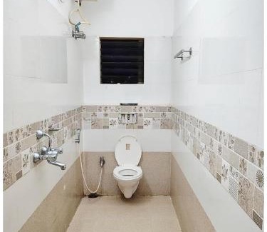 Puri Hotel | Near Sea Beach HOTEL SEA QUEEN RESORT INN ! Puri,Near Jagannath Temple- Fully Air conditioned Rooms ,Wifi and Restaurant, Parking Facilities - A Top Rated Hotel IN PURI