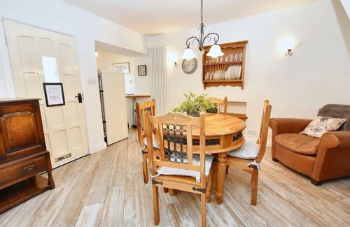 Clitheroe Cottage | Near Wedding Venues, Couples,Families, Cosy Cottage