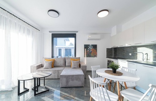 Paralia Ofryniou Villa | Nefeli Lux- Two Bedroom Duplex with Garden